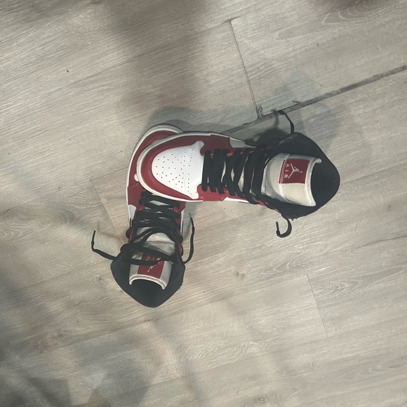 Jordan 1 mid Chicago 2020 - Picture 6 of 8